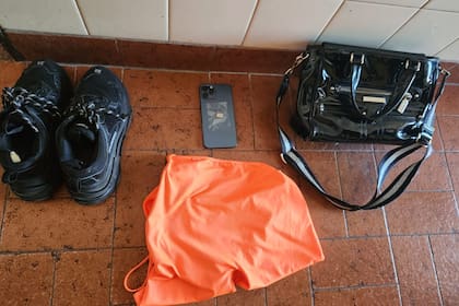 Los elementos de prueba secuestrados en el departamento de la sospechosa