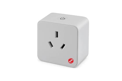 Los enchufes inteligentes tienen Wi-Fi, y permiten programar el corte de energía para prender o apagar un dispositivo analógico (lámparas, cafeteras, etc)