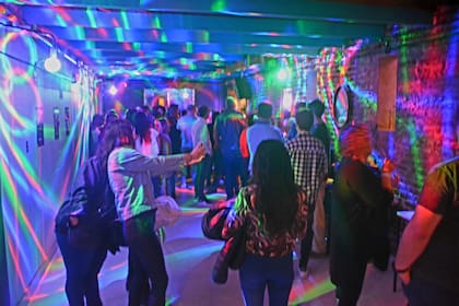 Los encuentros se anuncian con anticipación y la organizadora realiza una selección previa de postulantes