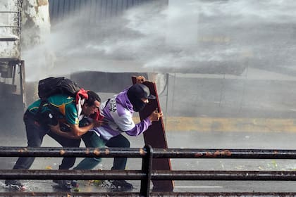 Los enfrentamientos en la marcha de los jubilados del 12 de marzo de 2025 en Buenos Aires.