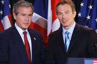 Los entonces líderes de Estados Unidos y Reino Unido, George W. Bush y Tony Blair.