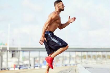 Los entrenamientos de alta intensidad permiten realizar un buen volumen de ejercicio sin quitarnos demasiado tiempo