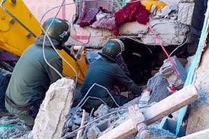 Un potente e inusual terremoto cerca de Marrakech dejó más de mil muertos y buscan sobrevivientes