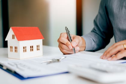 Los escribanos continúan pidiendo fondos o origen de fondos para las operaciones inmobiliarias