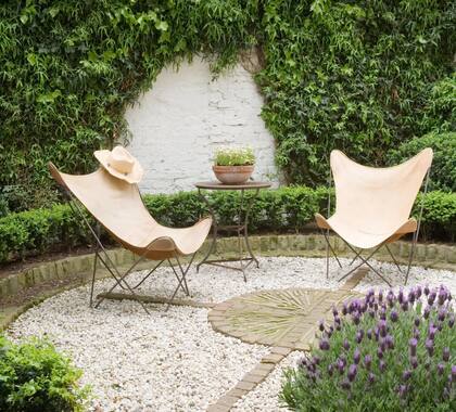 Los especialistas coinciden en que el truco no está en agrandar el terreno, sino en agrandar la mirada