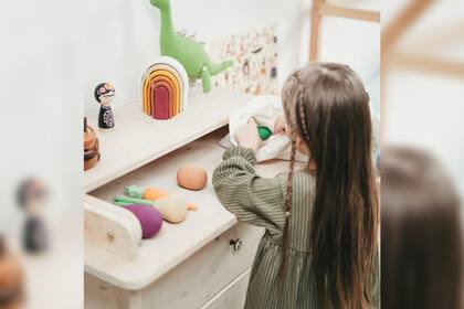 Los especialistas recomiendan que los niños elijan la decoración de su cuarto (Foto Pexels)