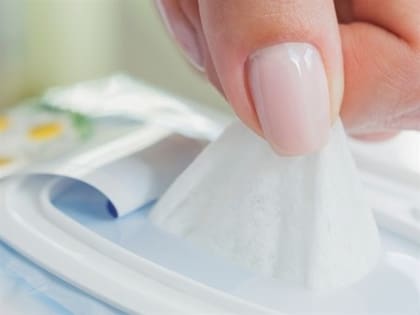 Los especialistas sugieren evitar el uso de toallitas húmedas para no alterar el equilibrio del pH vaginal