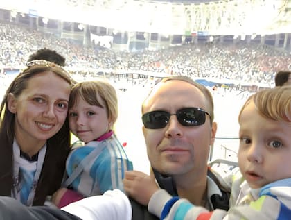 Los espías rusos que formaron una familia en la Argentina, de "visita" en Rusia durante el Mundial 2018