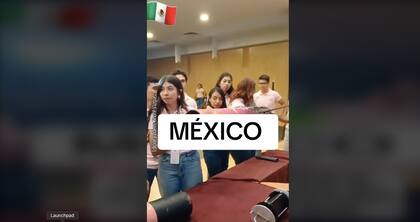 Los estudiantes mexicanos que armaron Xolo. (Captura Tik Tok)