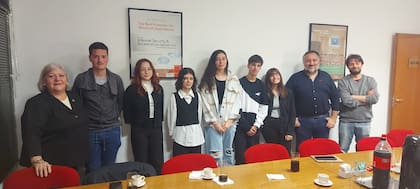 Los estudiantes secundarios porteños y sus profesores que participaron de la edición 2024 de la RoboCup