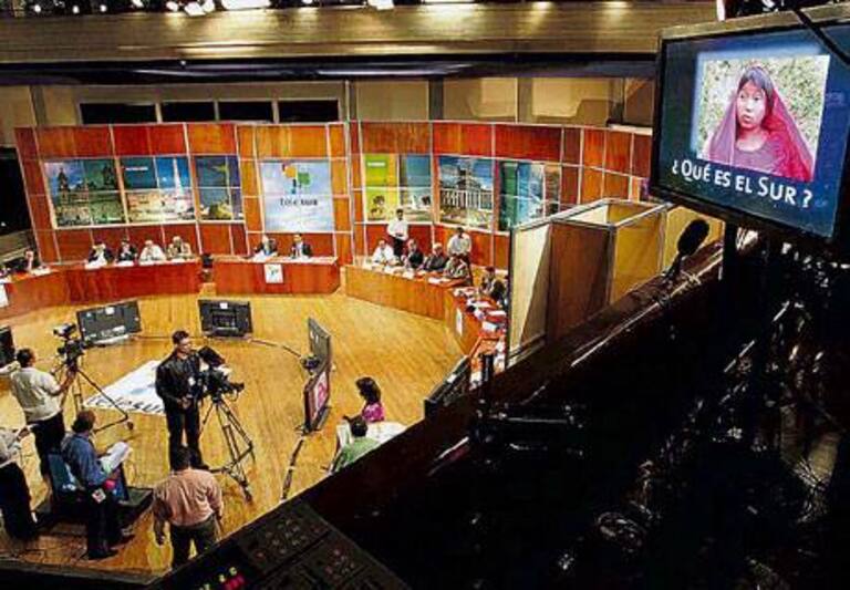 Se lanzó Telesur con un mensaje contra EE.UU. - LA NACION