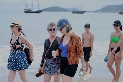 Los expertos advierten sobre el uso de agua no patable; los turistas compran agua mineral