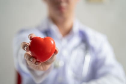 Los expertos creen que los síntomas del síndrome se deben a un aumento de las hormonas del estrés