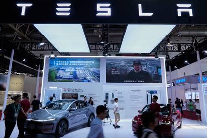 Los expertos destacan que Tesla ofrece mayor previsibilidad y un programa de mantenimiento más directo que los autos híbridos