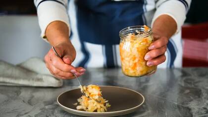 Los expertos dicen que lo mejor es una variedad de alimentos, especialmente frutas y verduras