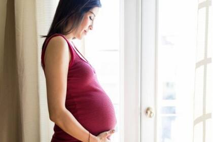 Los expertos investigan la posibilidad de que los bebés se hayan contagiado a través de la placenta
