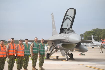 Los F-16 estarán en Córdoba por un tiempo hasta su traslado a Tandil.