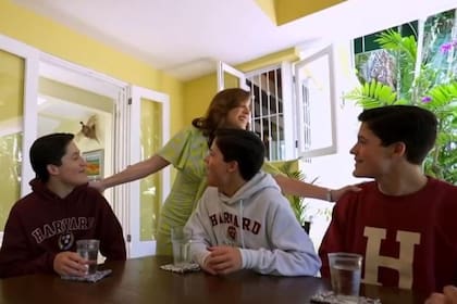 Los familia tenía miedo de que alguno no entrara, pero los trillizos dicidieron soñar en grande