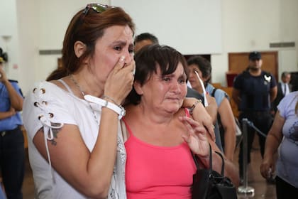 Los familiares de las víctimas rompieron en llanto al escuchar la condena