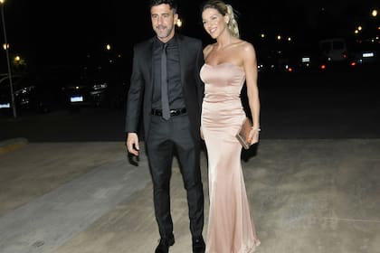 Fede Hoppe y Maca Rinaldi enamorados y de fiesta