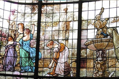 Los famosos vitrales de Las Violetas