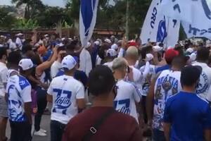 Hinchas de Cruzeiro se quejan al nuevo dueño: “Ronaldo, gordo, vení a dar satisfacción”