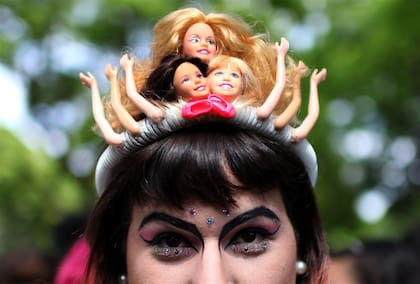 Las personas de Acuario se caracterizan por mostrarse excéntricas con su aspecto exterior