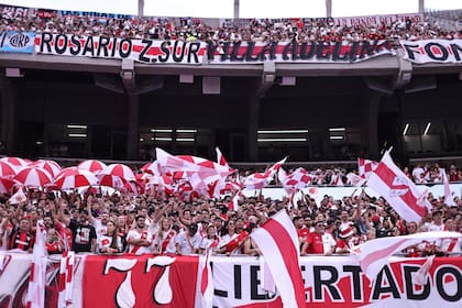 Los fanáticos de River en el Monumental, que lucirá repleto