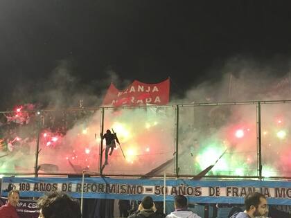 Los festejos de los estudiantes de Franja Morada al retener la conducción de la FUA