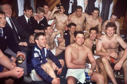 Los festejos en el vestuario del equipo escocés después de aquel triunfo, en 1990.