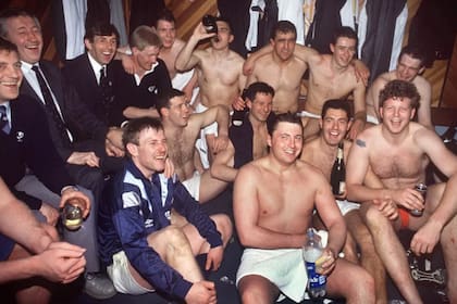 Los festejos en el vestuario del equipo escocés después de aquel triunfo, en 1990.