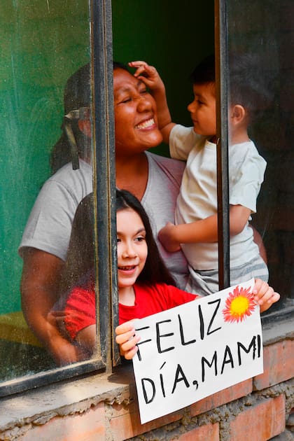 Los festejos por el Día de la Madre se multiplican en mayo en varios países de América Latina