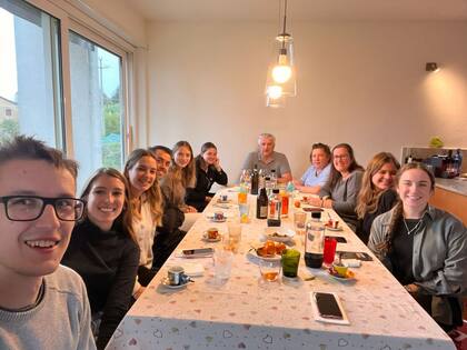 Los fines de semana Julia visitaba a la familia de Alessandro que la hicieron sentir como en su casa