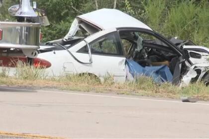 Los flamantes esposos murieron en el accidente y el hombre que los embistió resultó ileso