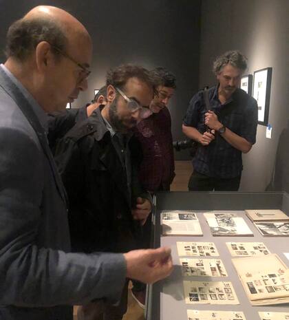 Los fotógrafos de LA NACION en la muestra del Malba, con el curador Facundo de Zuviría