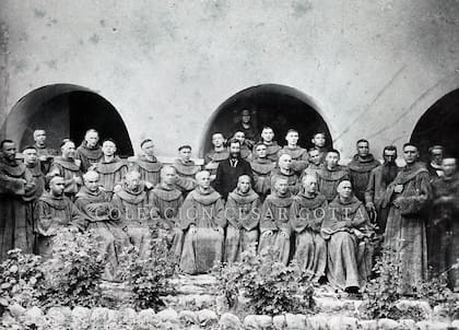 Los franciscanos en el Colegio de NS de los Ángeles de Tarija. 1897.