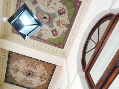 Los frescos recién descubiertos y restaurados.