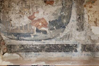 Los frisos encontrados en las paredes de una cocina en York tienen una antigüedad de más de 400 años