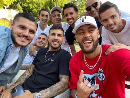 Los futbolistas del PSG también son amigos fuera de la cancha. Crédito: Instagram