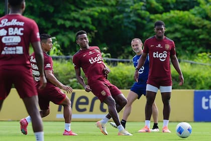 Los futbolistas panameños entrenaron por última vez este lunes antes del juego que se llevará a cabo en su país (Facebook/Fepafut Panama)