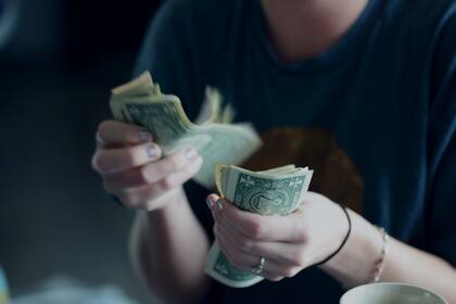 Los gastos totales anuales que deben cubrir las personas para jubilarse ascienden a US$65.794. Sumando el 20 % de respaldo una jubilación cómoda requiere US$78.952.