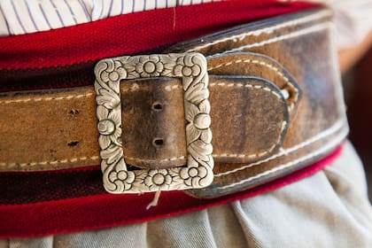 Los gauchos correntinos son famosos por los detalles de su vestimenta, sumamente cuidada.