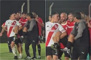 El Kun Agüero sufrió una grave lesión en el Senior de Independiente y deberá ser operado