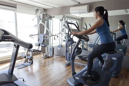Los gimnasios bien equipados permiten ahorrar una cuota mensual