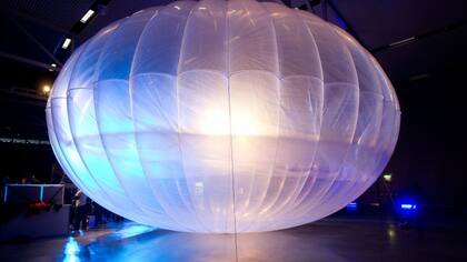 Los globos, que utilizan helio y vuelan a unos 20 km de altura, pueden servir como torres de conexión.
