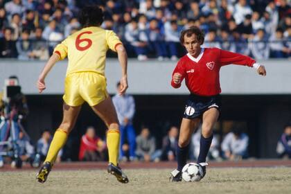 Los gloriosos tiempos de Ricardo Bochini están ya muy lejos.