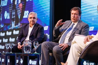 Dos gobernadores dialoguistas reclamaron un “RIGI permanente” y pidieron no volver atrás con el equilibrio fiscal