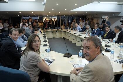 Los gobernadores, ayer, en la reunión en el Consejo Federal de Inversiones