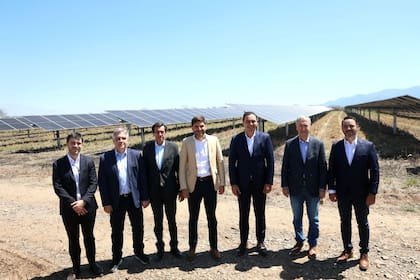 Los gobernadores de Provincias Unidas, a excepción de Claudio Vidal (Santa Cruz), visitaron el parque solar El Pongo en Jujuy
