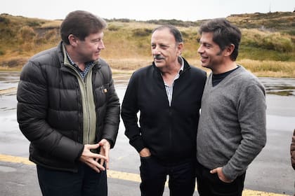 Los gobernadores Gustavo Melella, Ricardo Quintela y Axel Kicillof participaron de la vigilia
